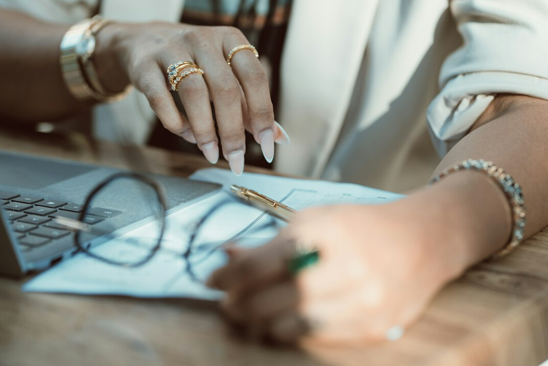 woman planning budget at home